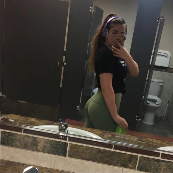 Lululemon Leggings - Picture 4 of 4